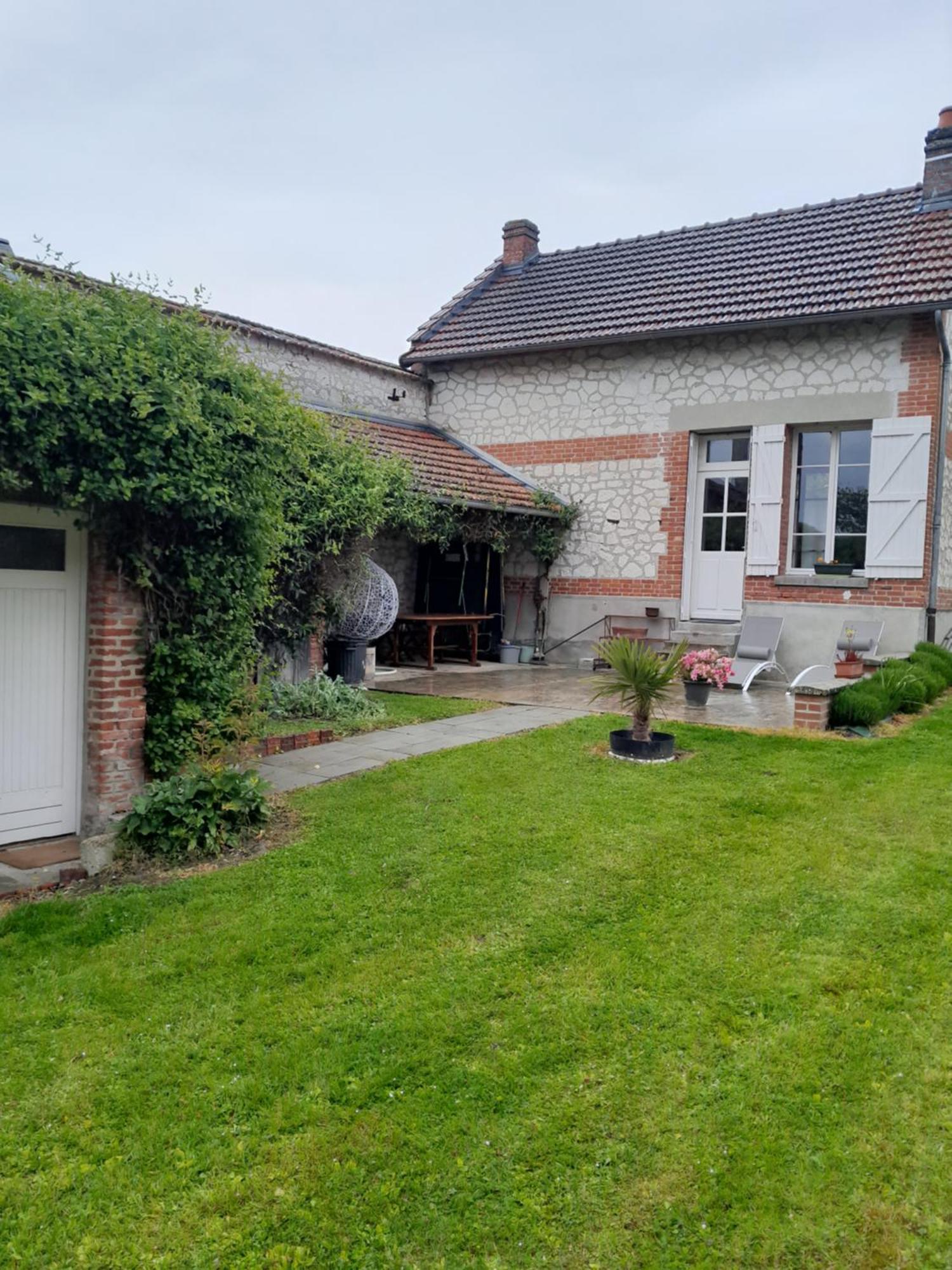 Gite, Maison A La Campagne Ardennes, Aisne,Marne Le Thour Eksteriør bilde